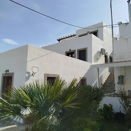 Kominoshouses דירה