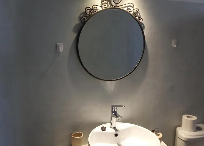 Kominoshouse1 * Σκάλα